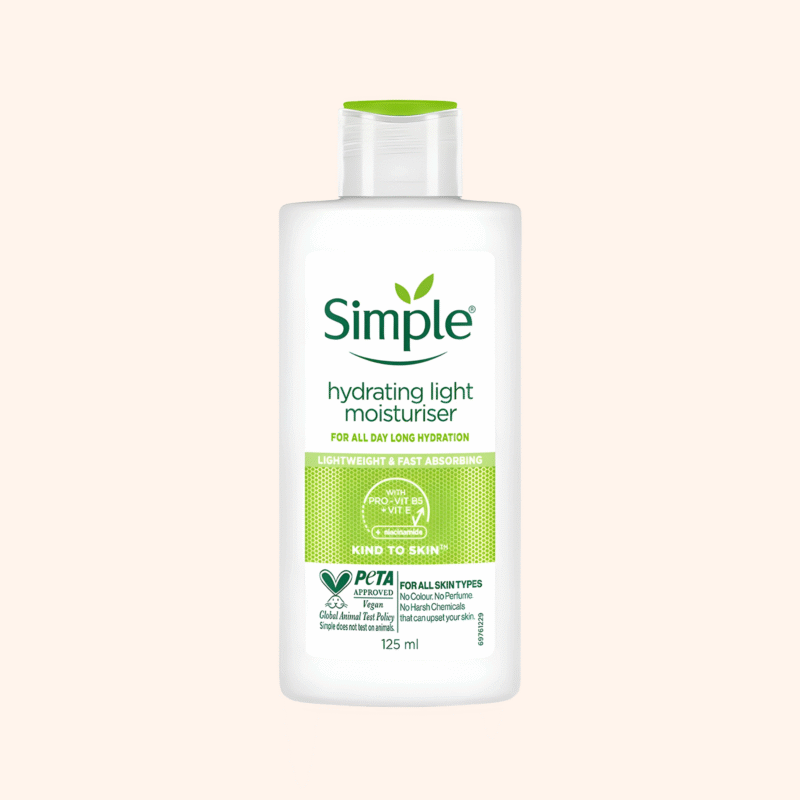 Simple Kind to Skin Hydrating Light Moisturiser with Vitamin B5+E & Niacinamide - Image 2